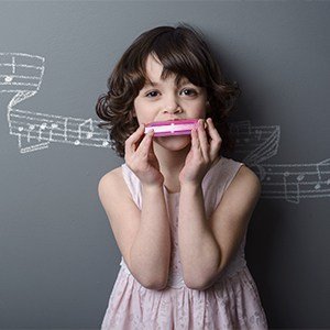 Girl Kids harmonica