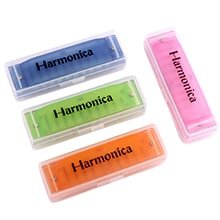 Children’s harmonica packing
