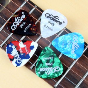 Palhetas para guitarra acústica