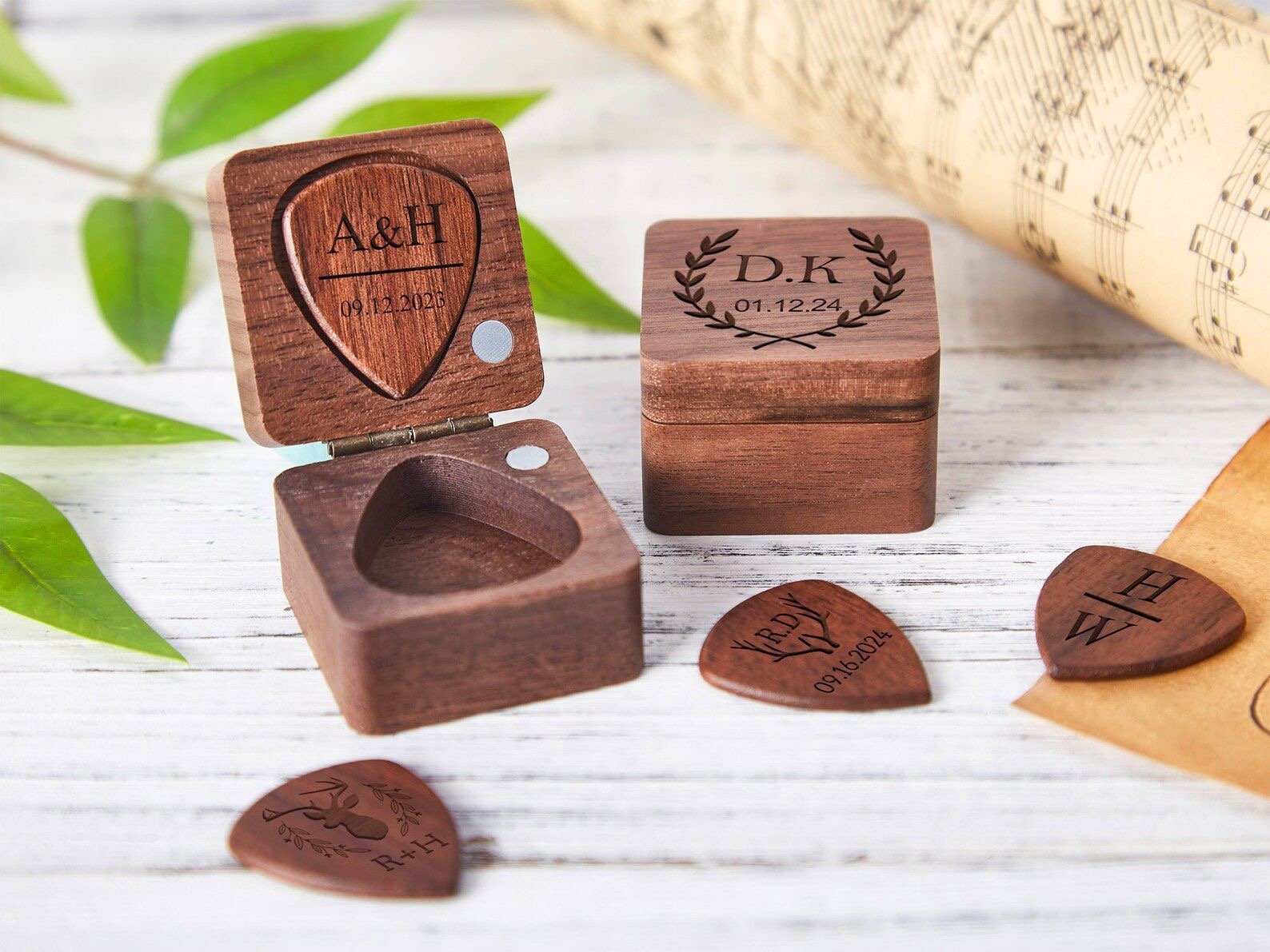 customized box and picks